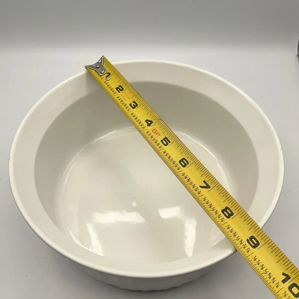 Corning Ware French White 2. 5 Quart Stoneware Round Casserole Baking Dish USA